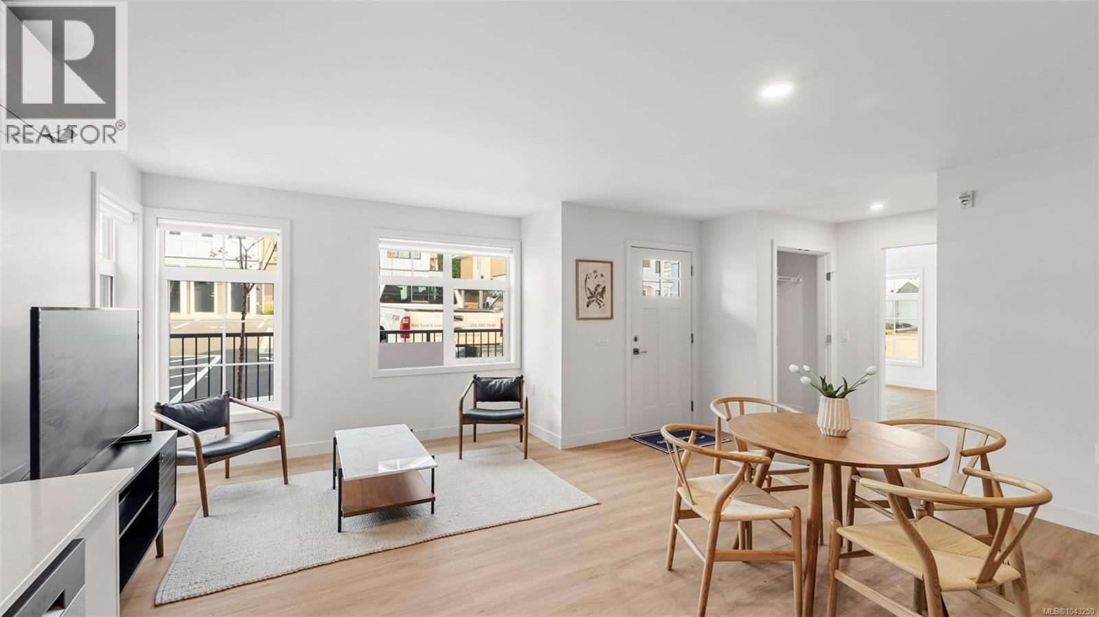 6103 4201 Tyndall Avenue property photo