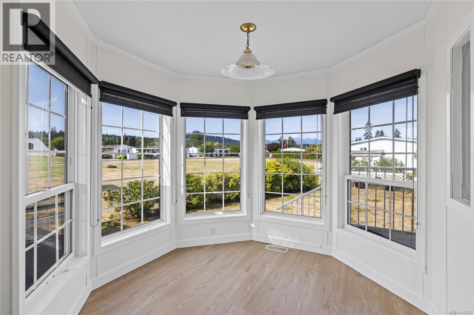 25 450 Stanford Avenue property photo
