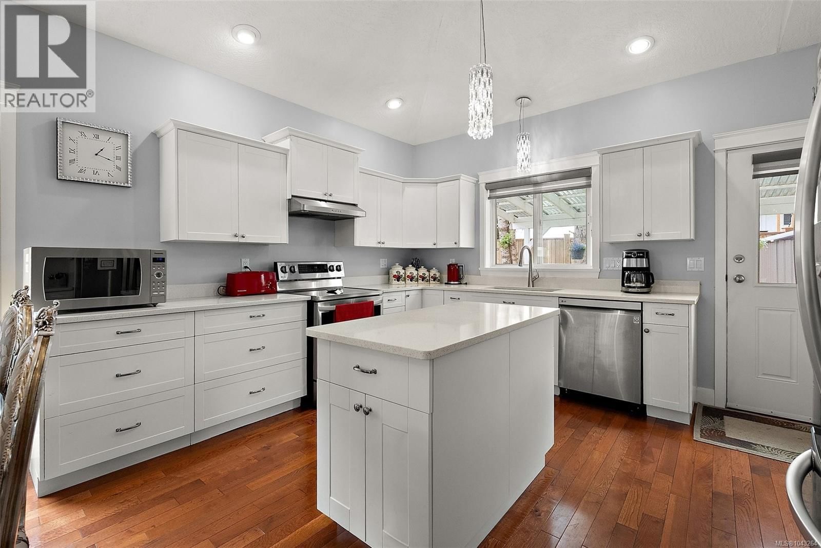 4 3085 Sherman Road property photo