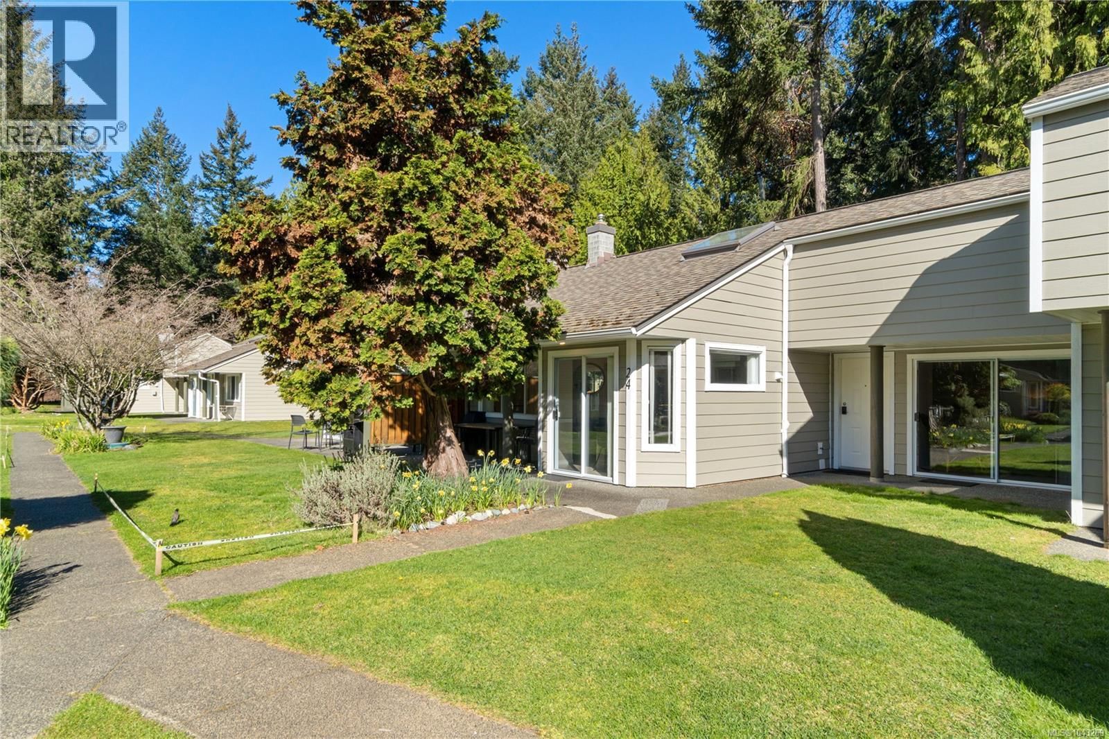 24 1135 Resort Drive property photo