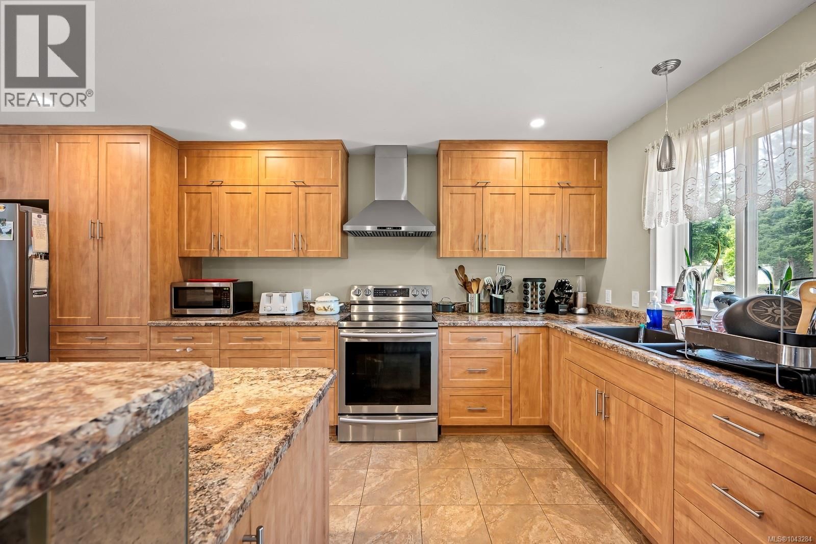 2110 Murrelet Drive property photo