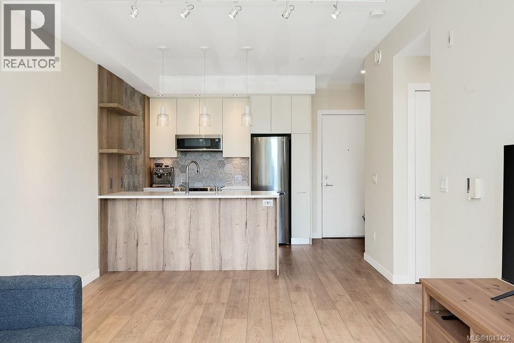 303 1588 North Dairy Road property photo
