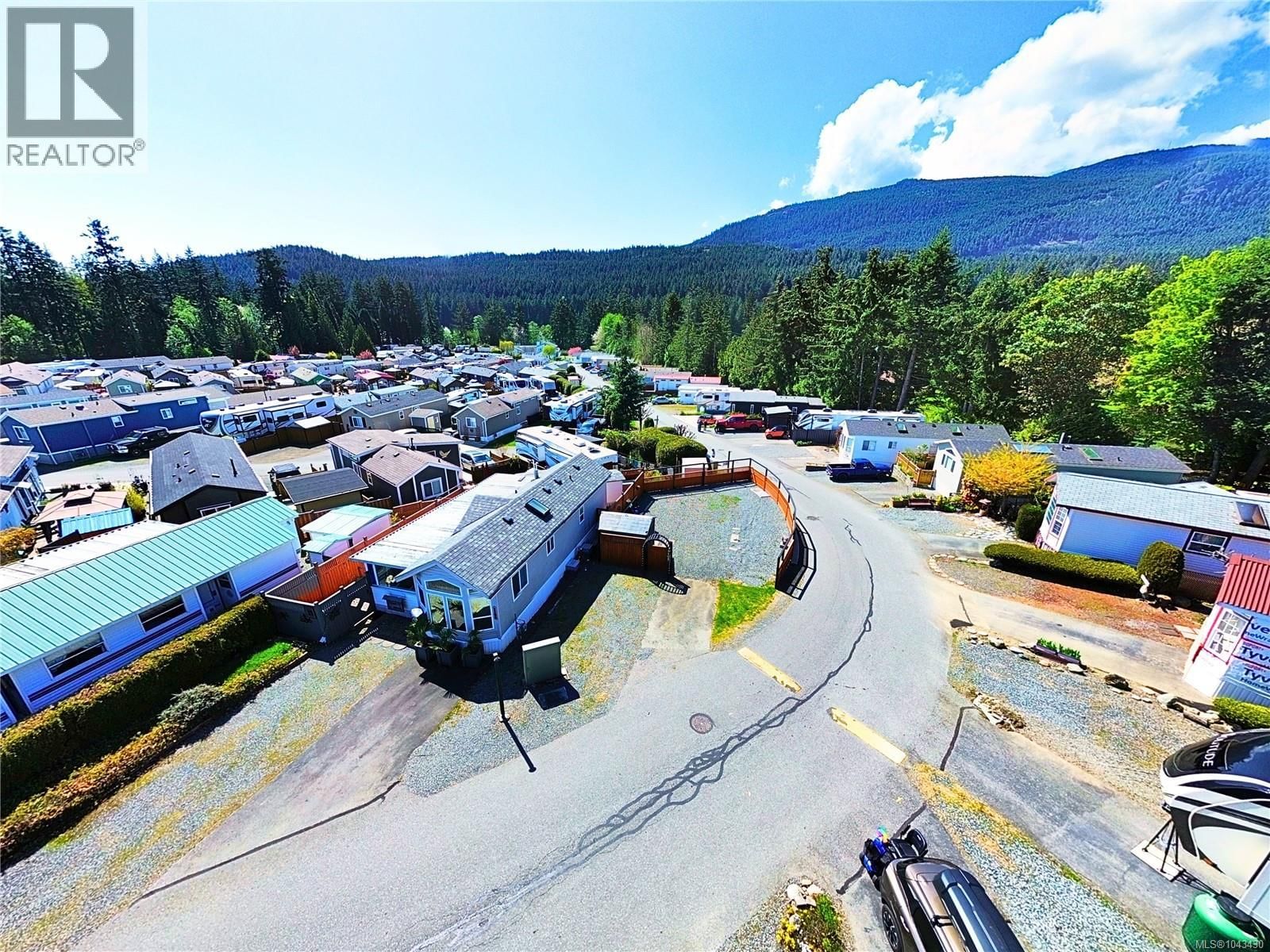 1105 Woss Lake Drive