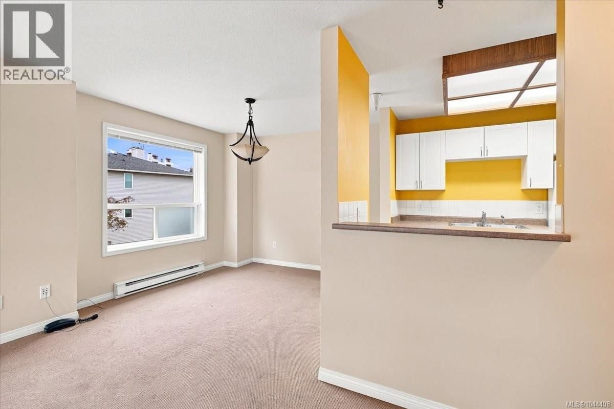 307 1631 Dufferin Crescent property photo