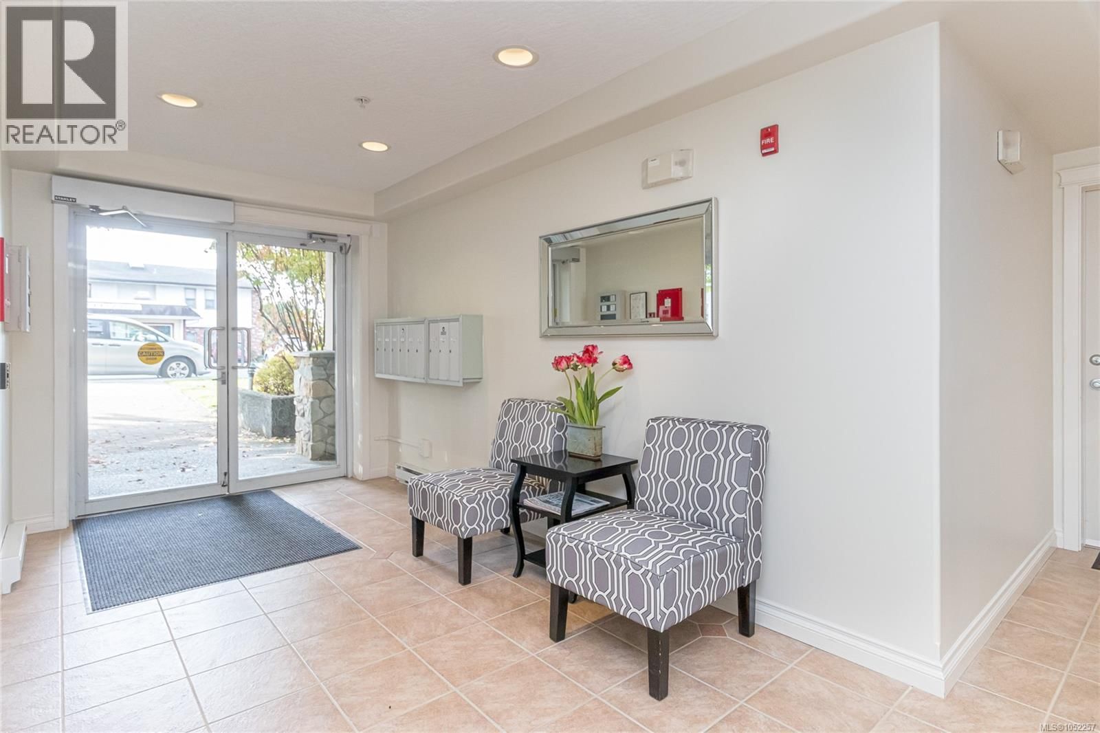 102 2318 James White Boulevard property photo