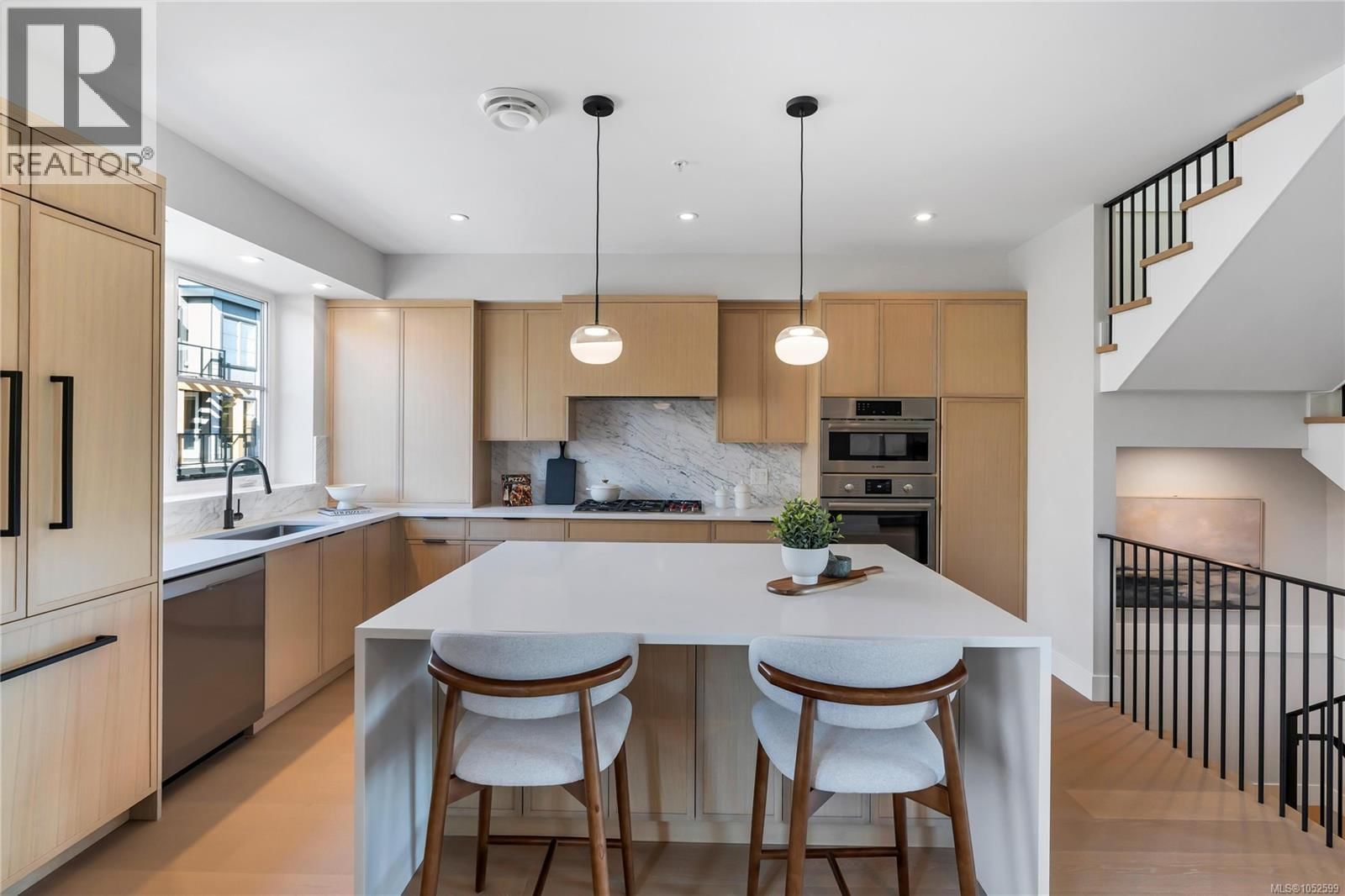 11 2590 Penrhyn Street property photo