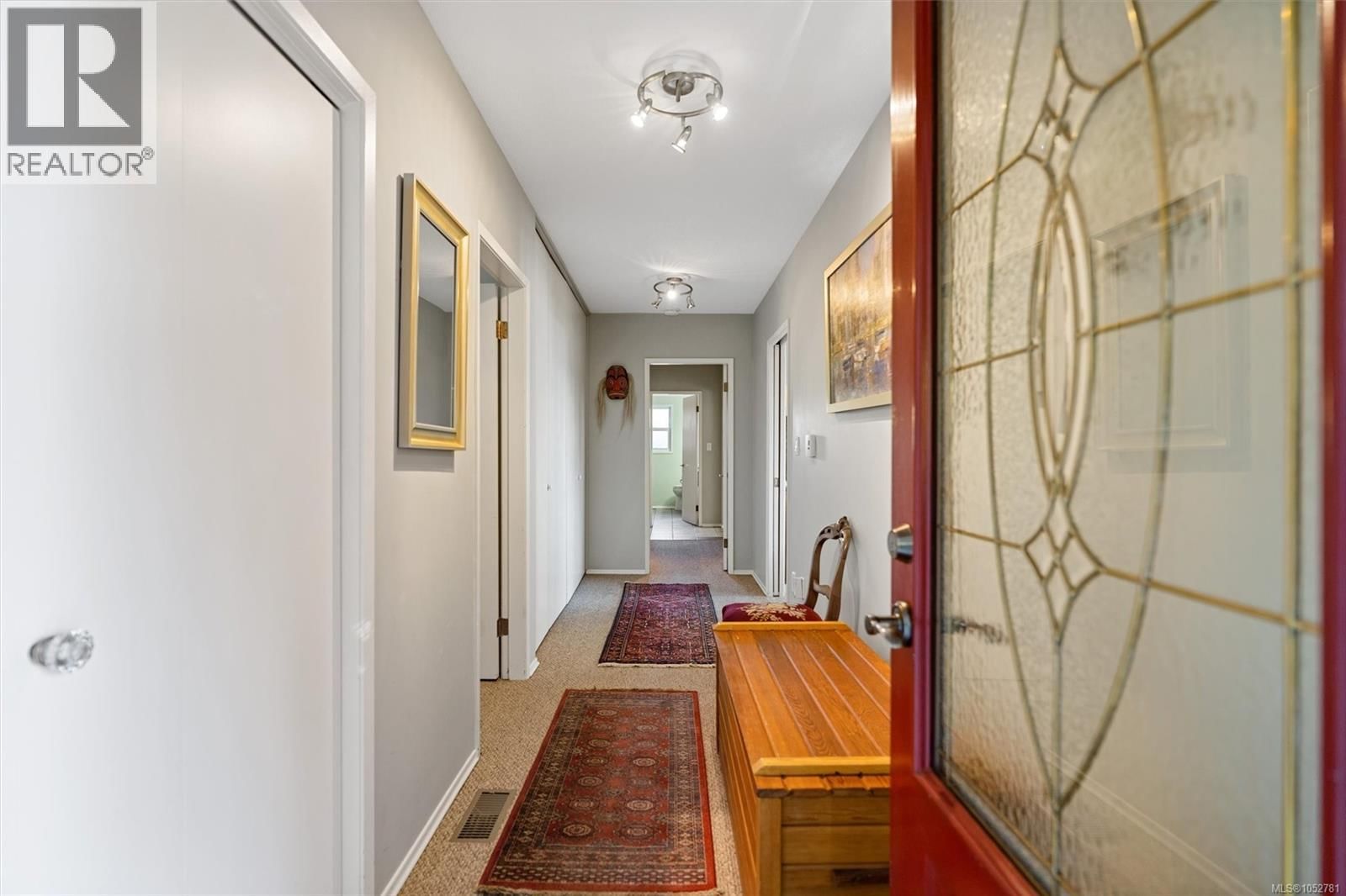 8698 East Saanich Road property photo
