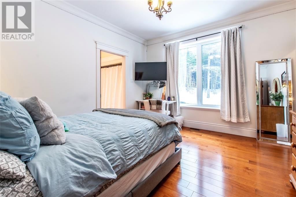 223 OLIVERS POND ROAD Image 29