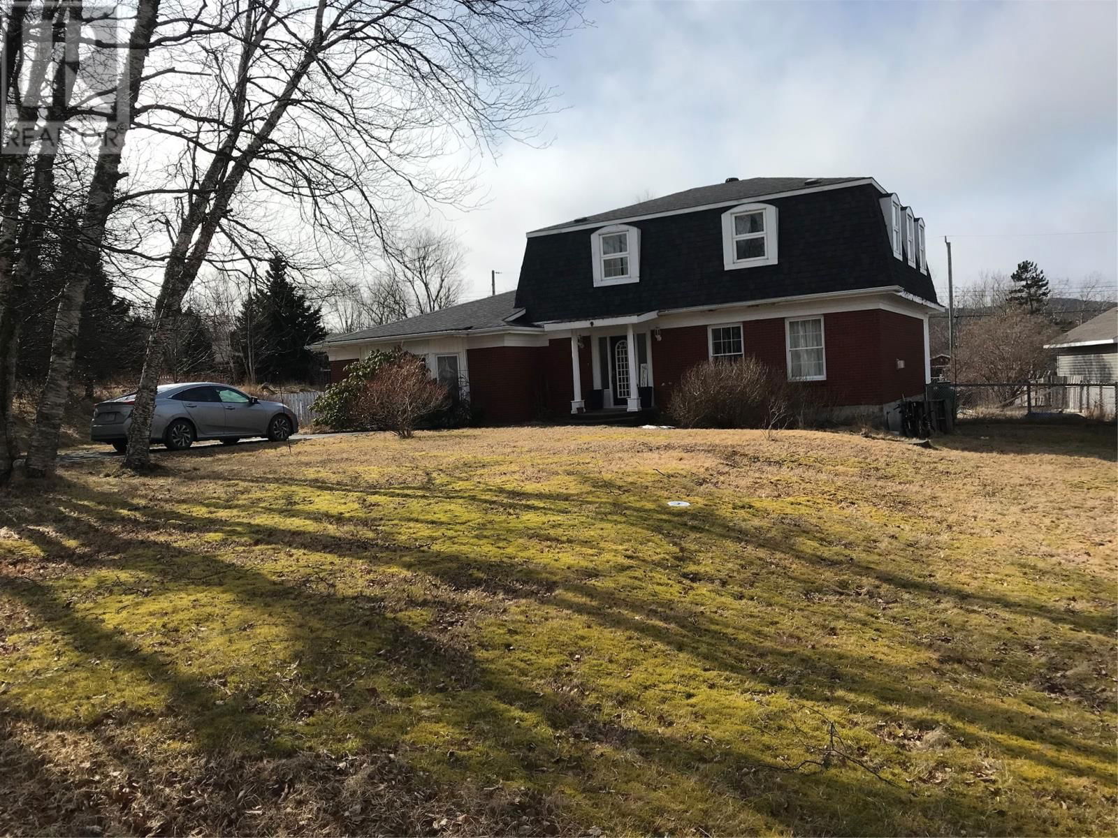 33 EMERALD AVENUE Image 1