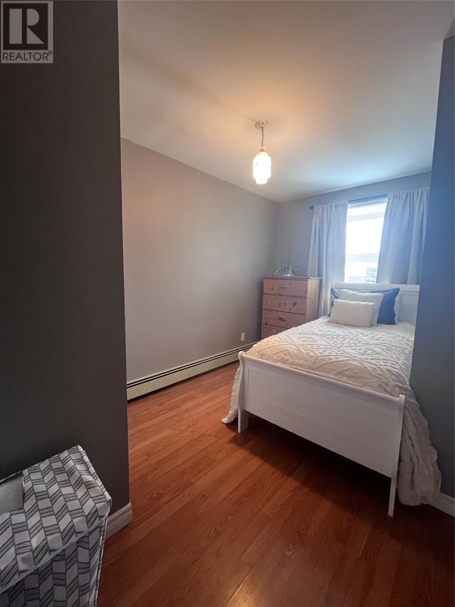 33 EMERALD AVENUE Image 17