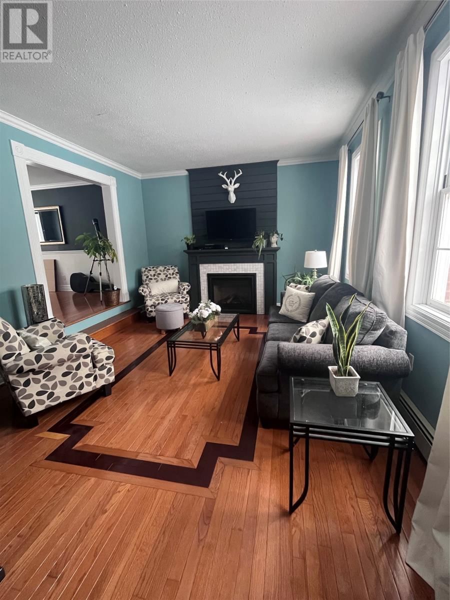 33 EMERALD AVENUE Image 7