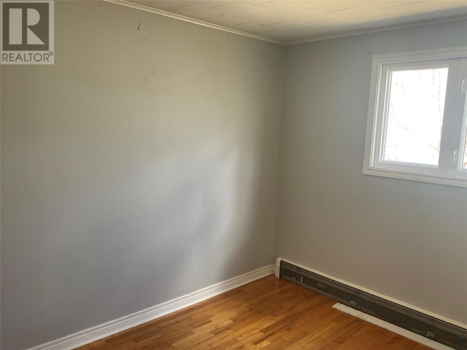 8 PINSENT PLACE Image 11