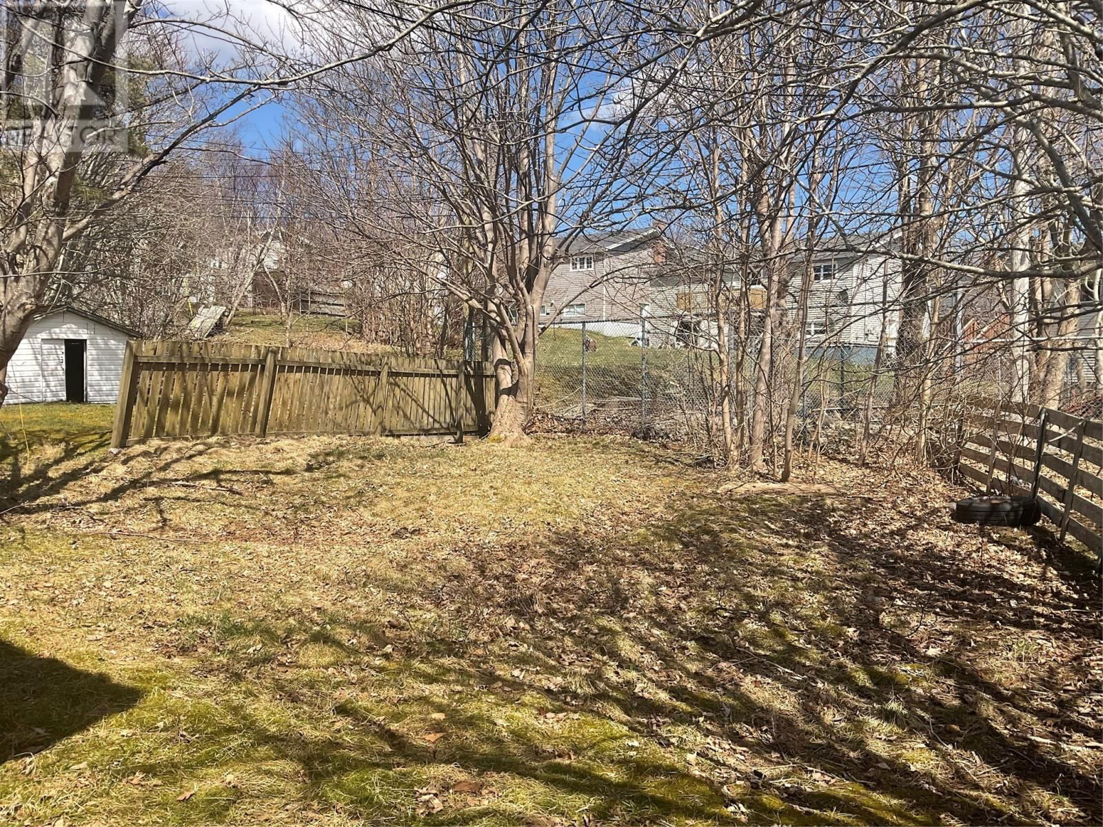 8 PINSENT PLACE Image 3