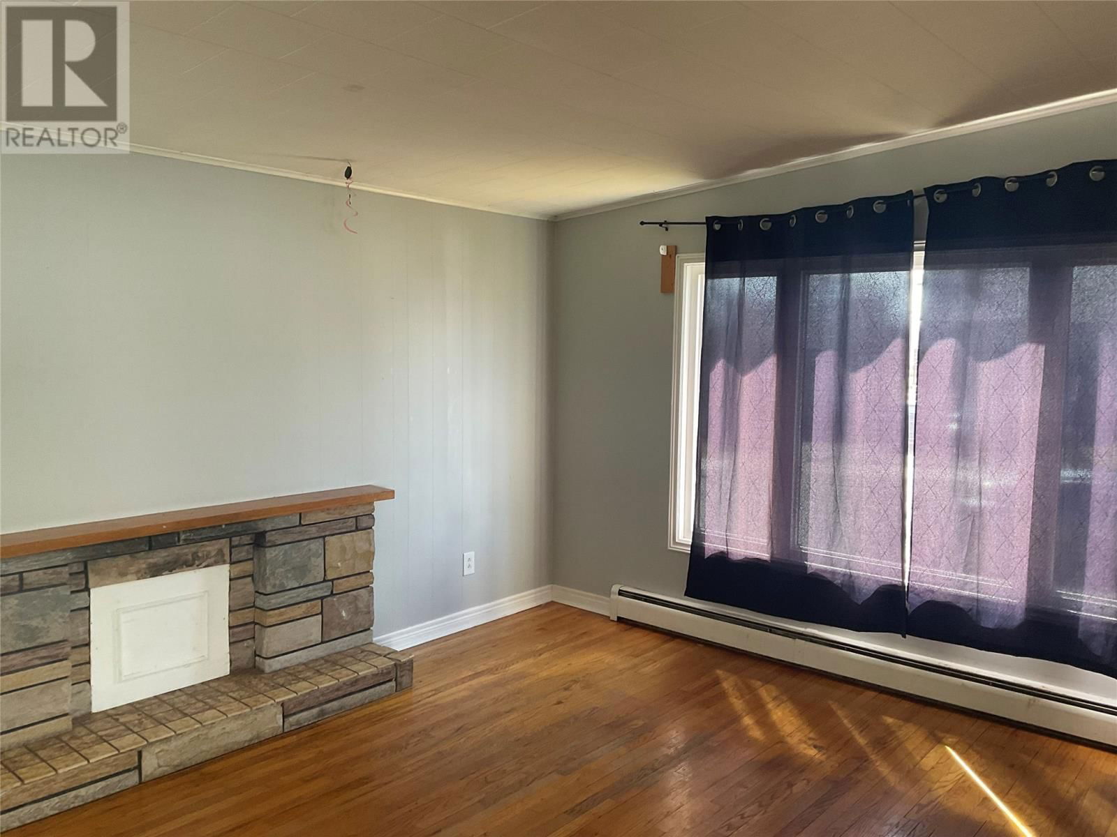 8 PINSENT PLACE Image 8