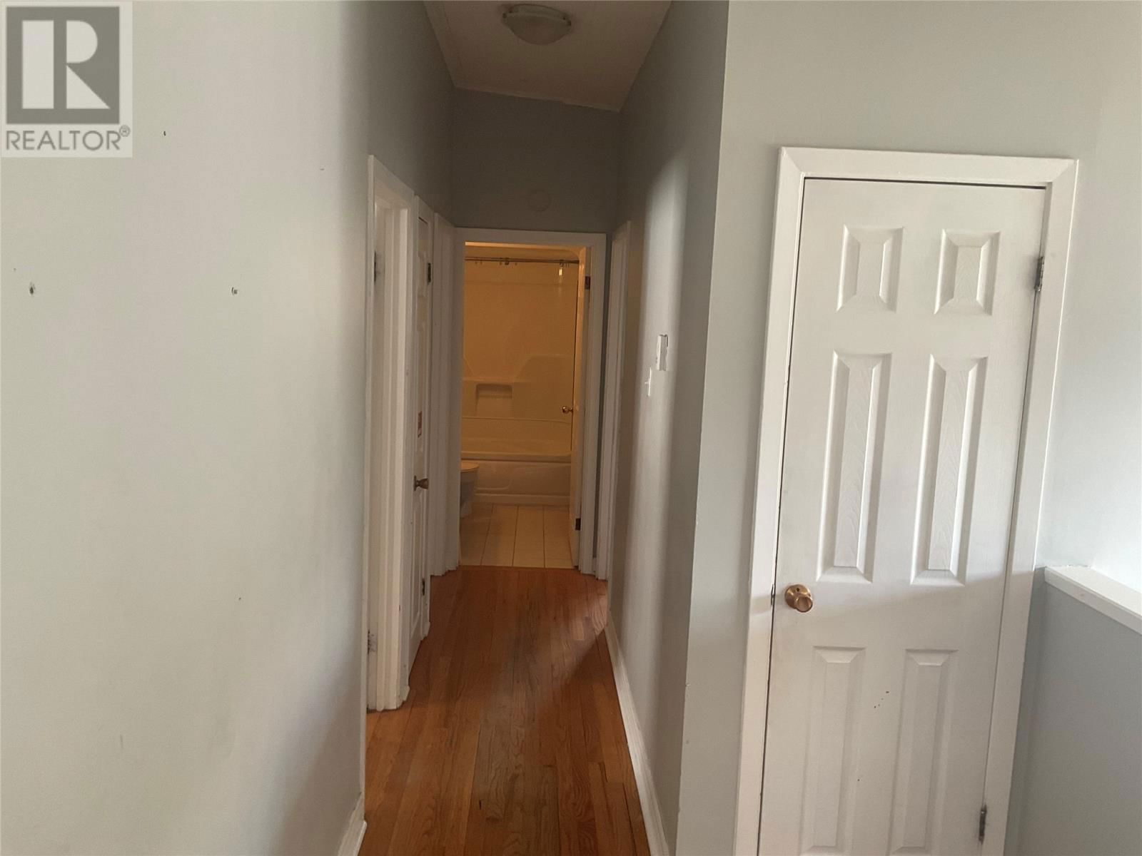 8 PINSENT PLACE Image 9