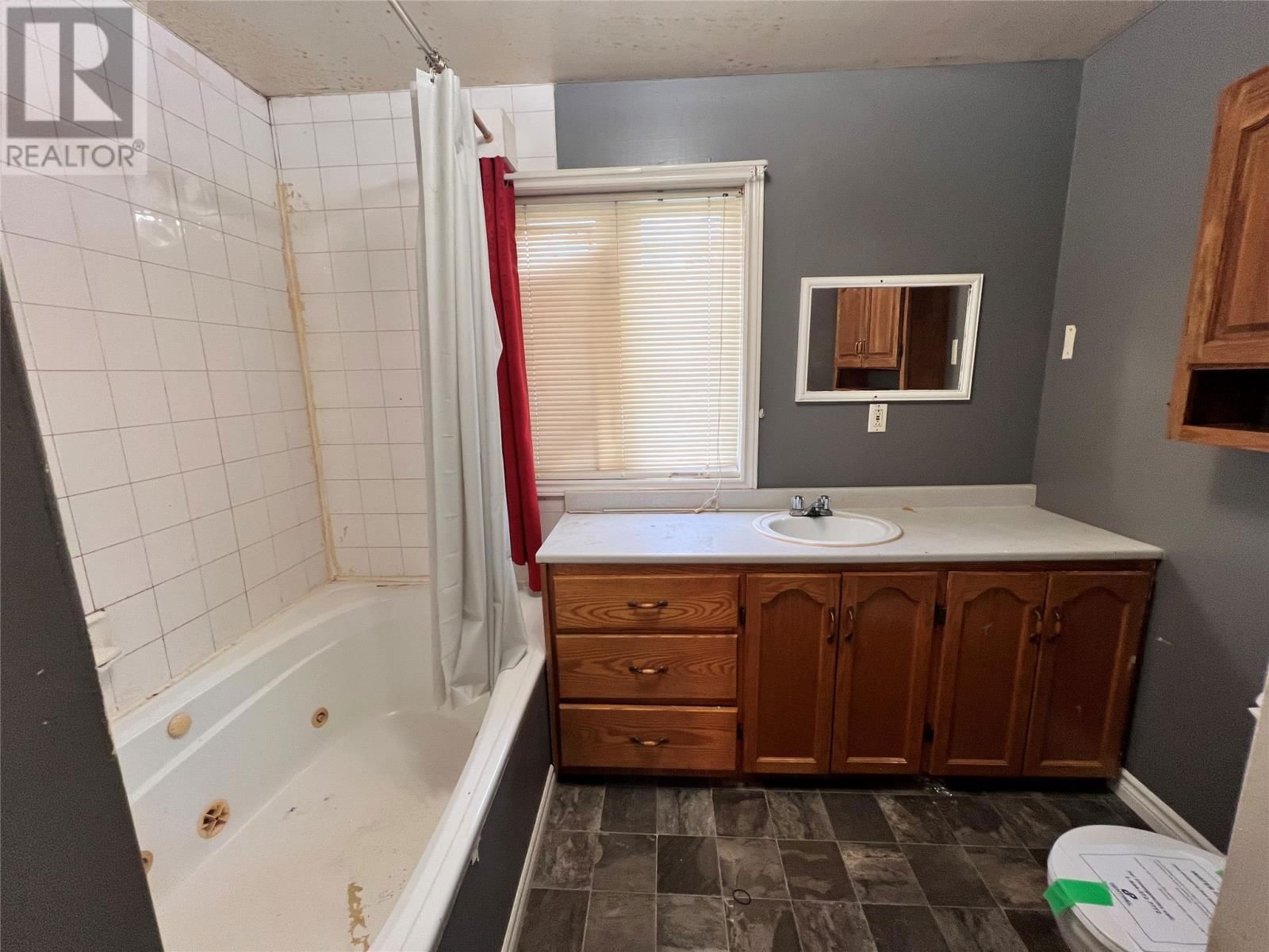 4 MORLEY DRIVE Image 20