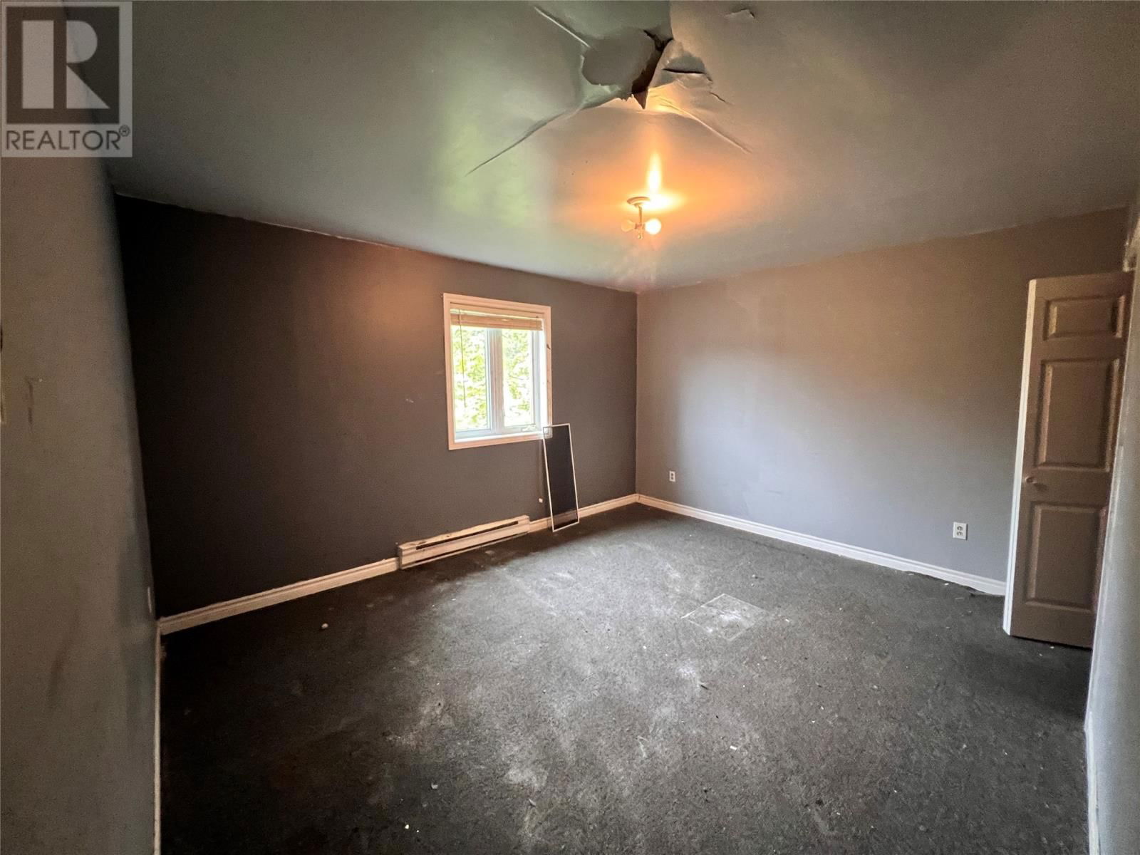 4 MORLEY DRIVE Image 23