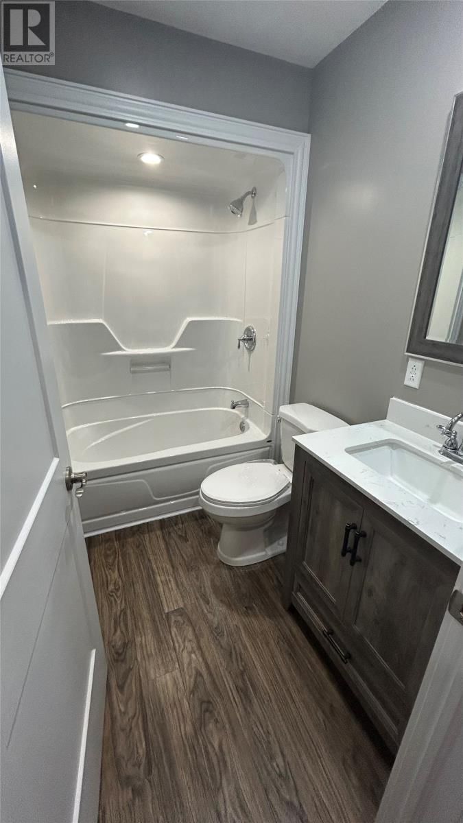 5 PIONEER DRIVE Image 11