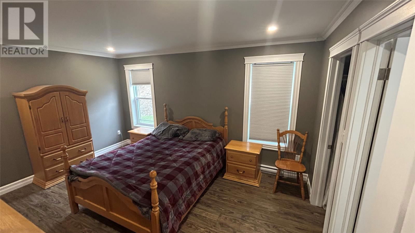 5 PIONEER DRIVE Image 16