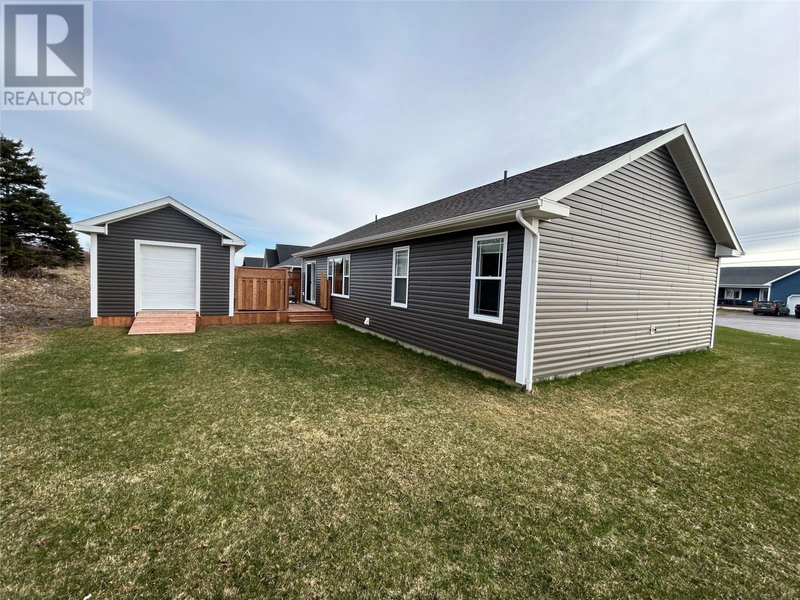5 PIONEER DRIVE Image 19
