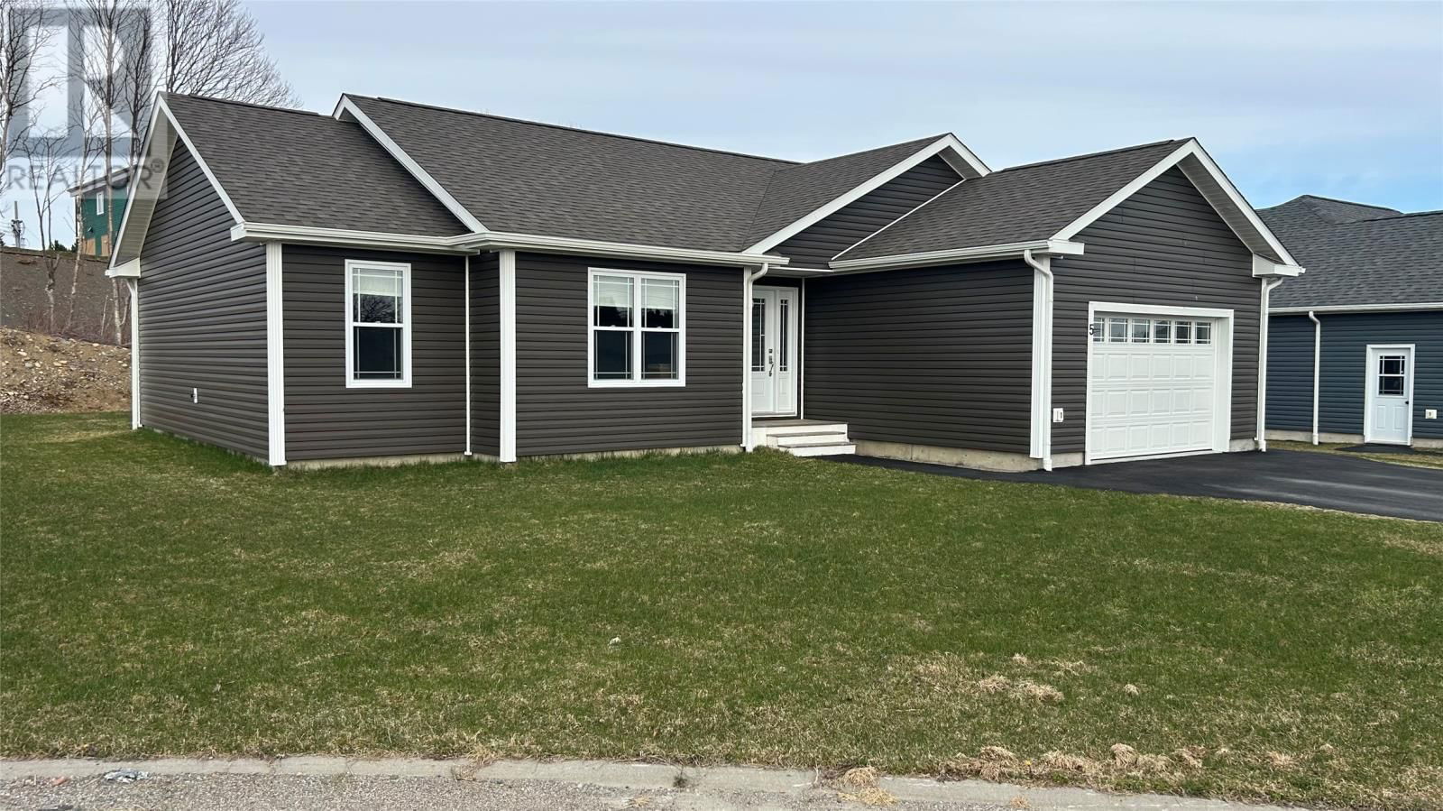 5 PIONEER DRIVE Image 30