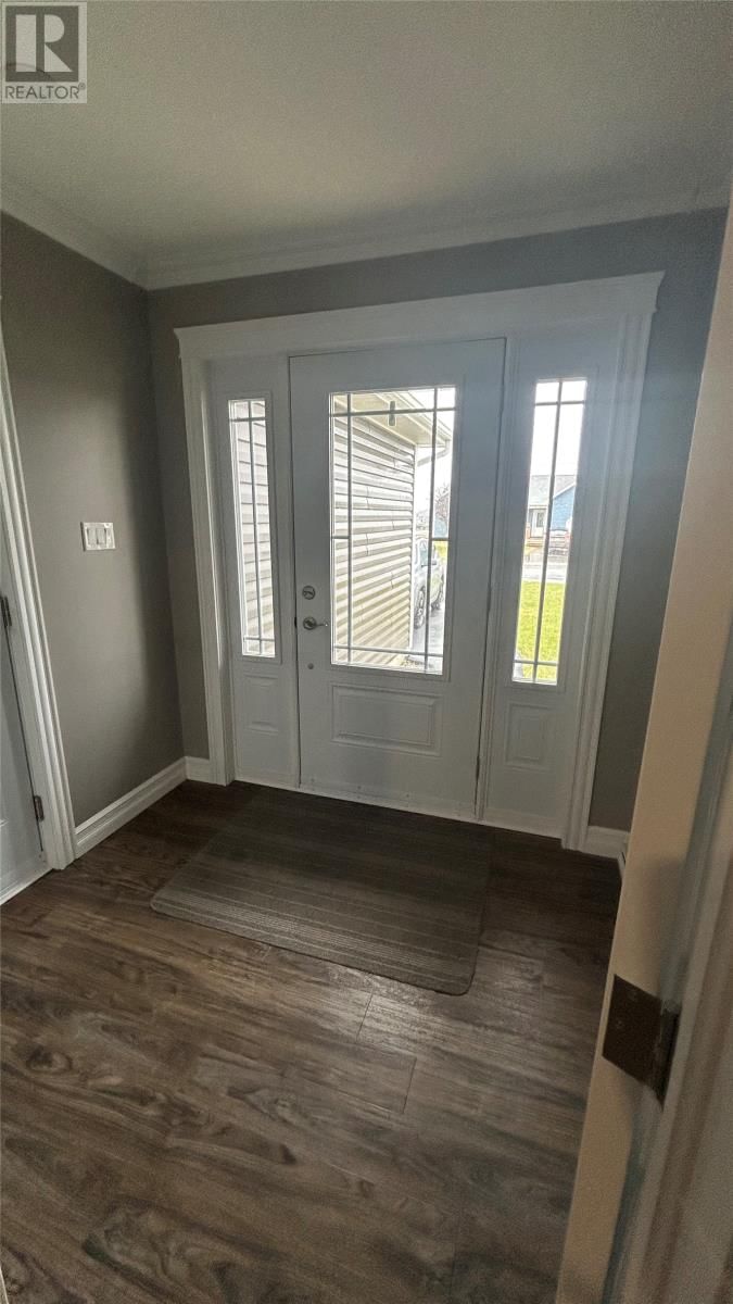 5 PIONEER DRIVE Image 4