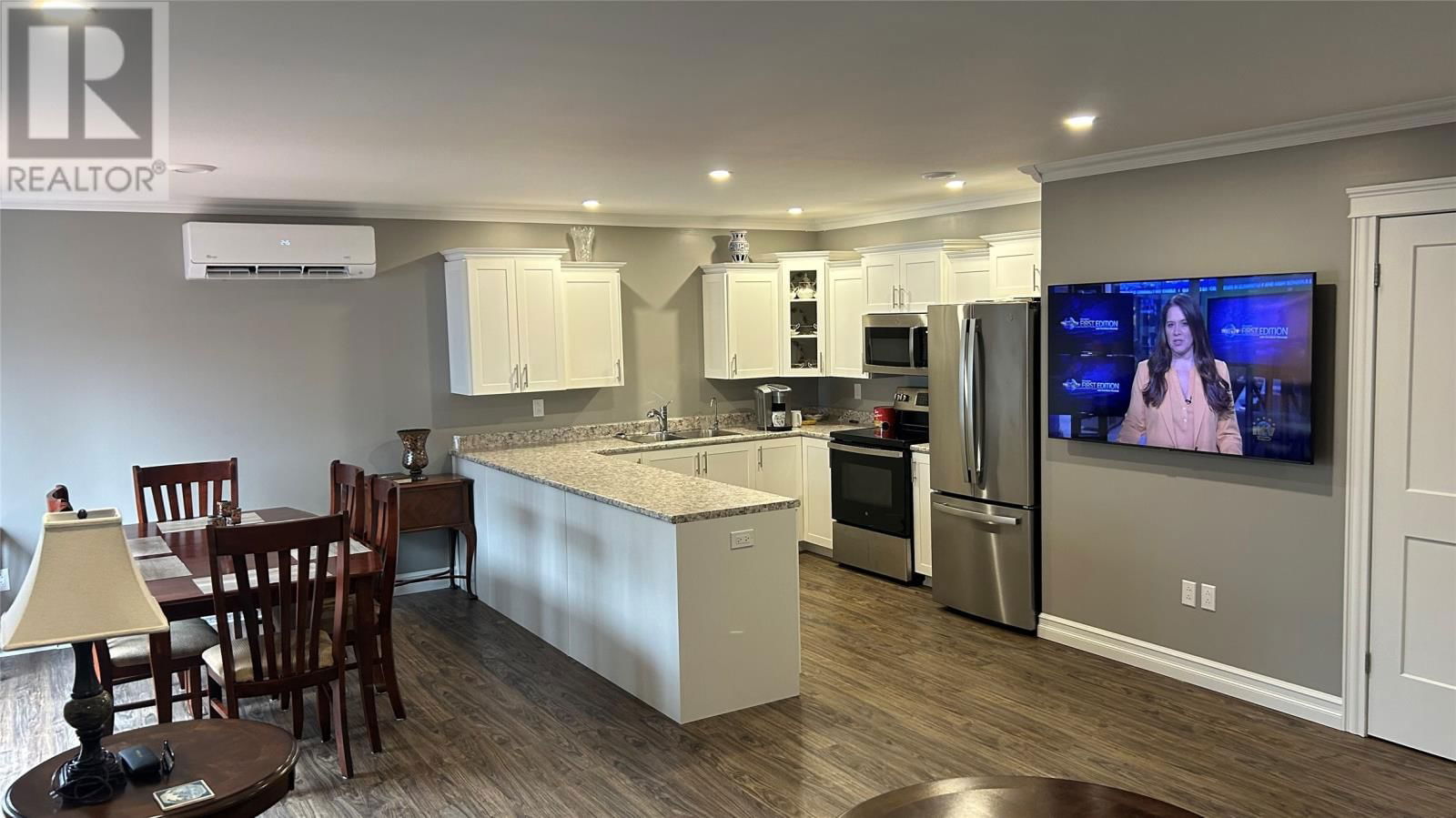 5 PIONEER DRIVE Image 5
