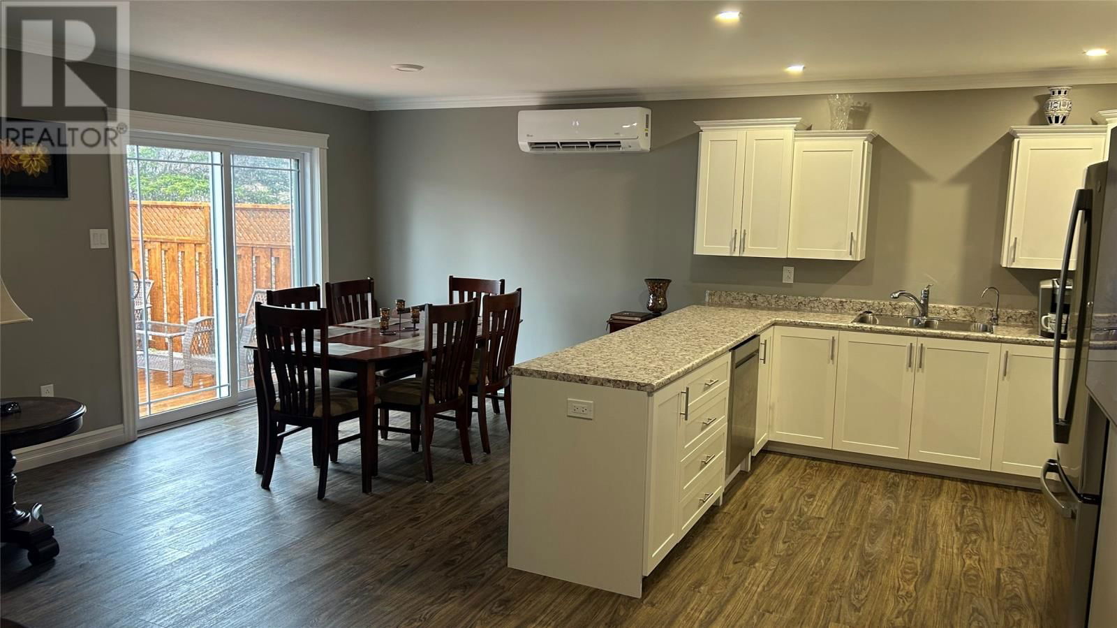 5 PIONEER DRIVE Image 7