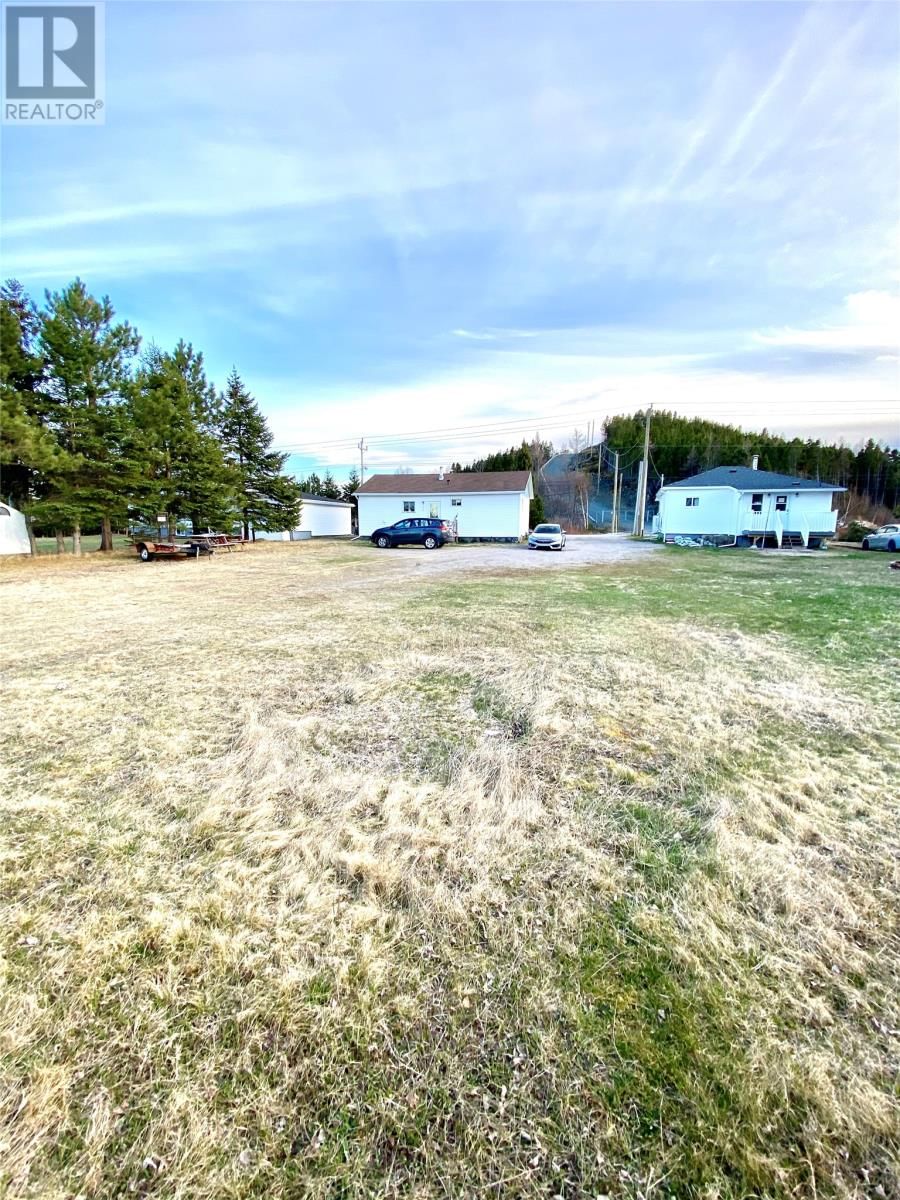 15 JUNIPER CRESCENT Image 11