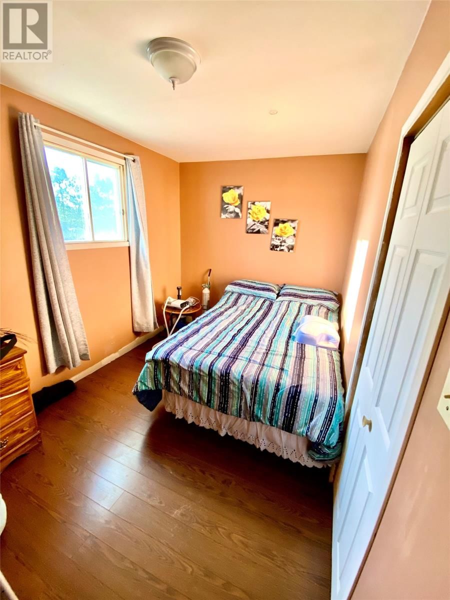 15 JUNIPER CRESCENT Image 8