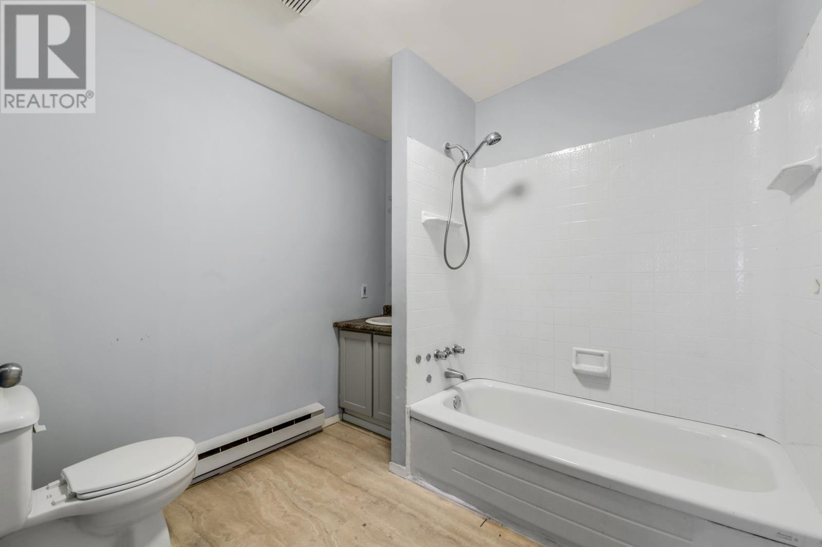 50 WARBURY STREET Image 18