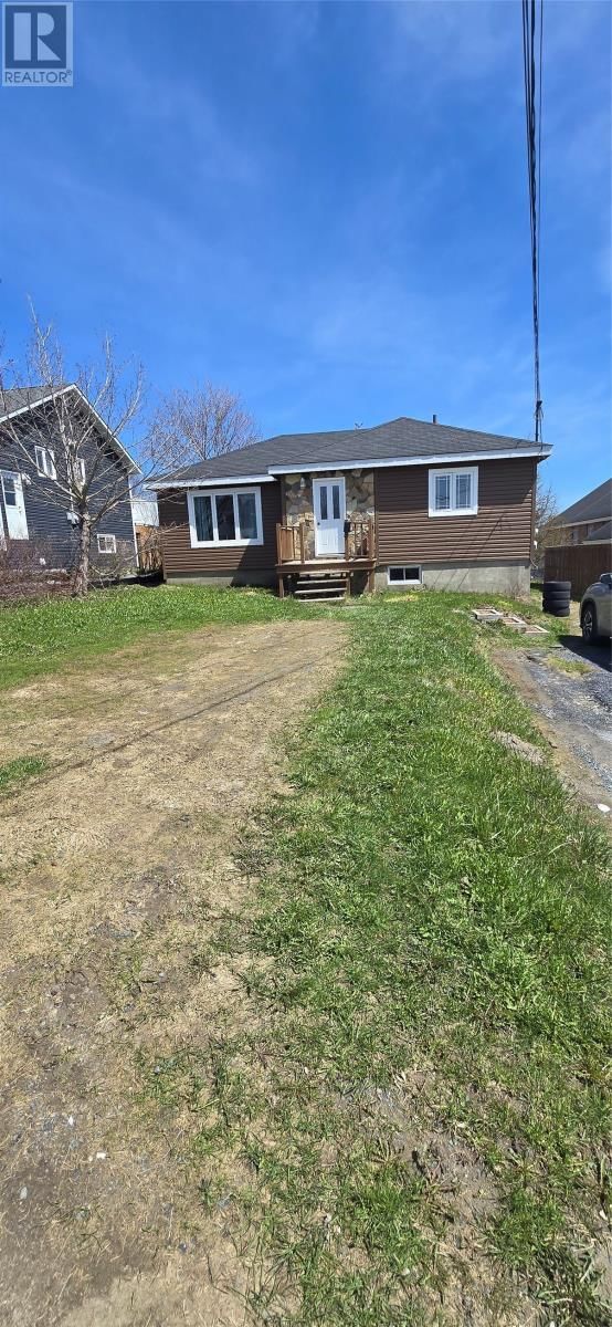 8 OAKES ROAD Image 1