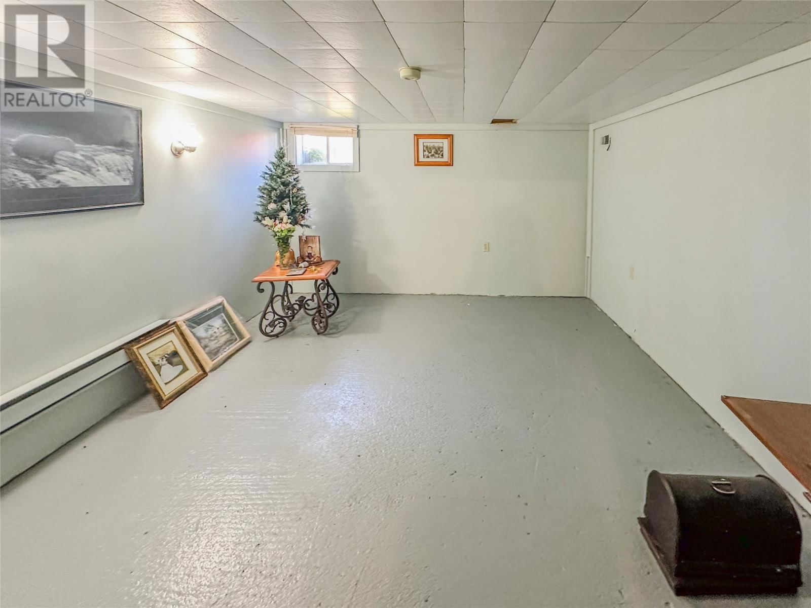 8 BAR HAVEN HEIGHTS Image 14