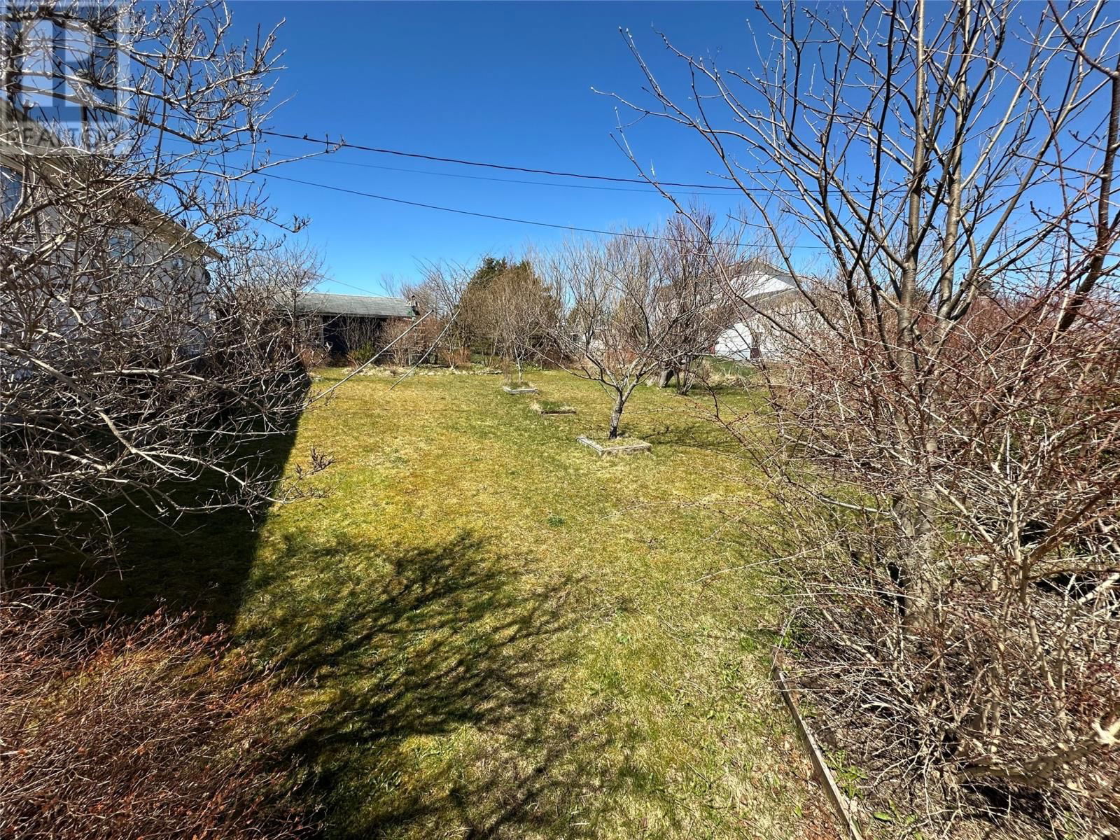 8 BAR HAVEN HEIGHTS Image 19