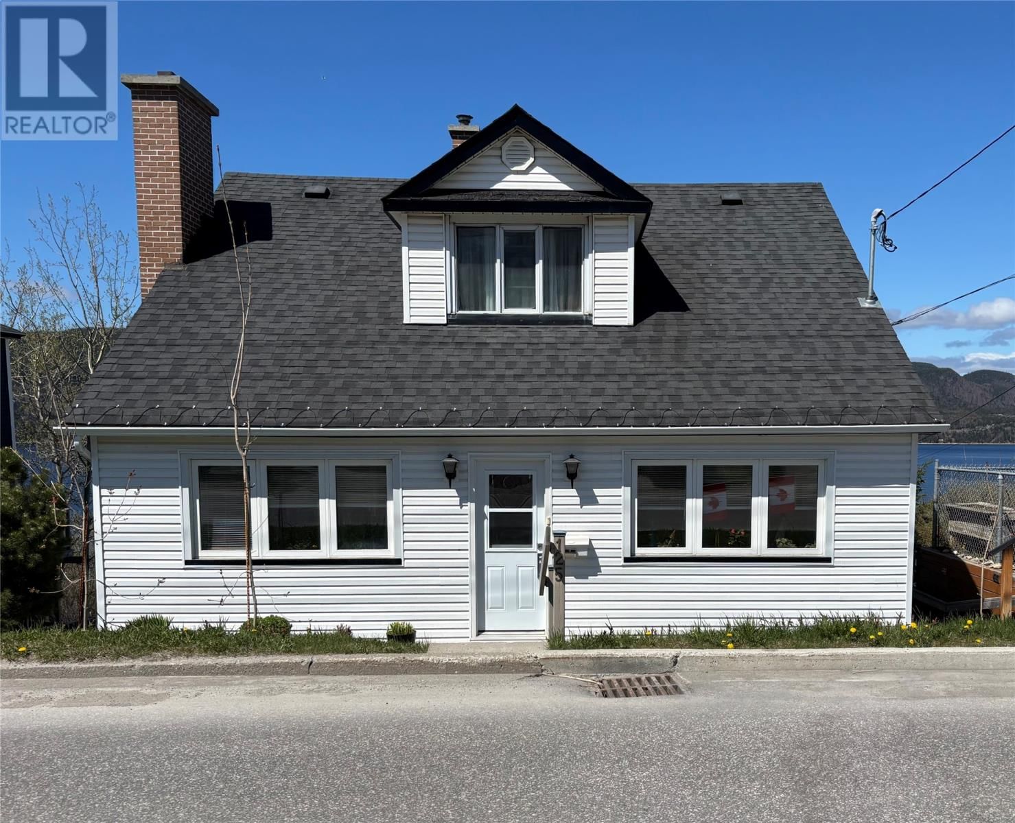 125 HUMBER ROAD Image 1