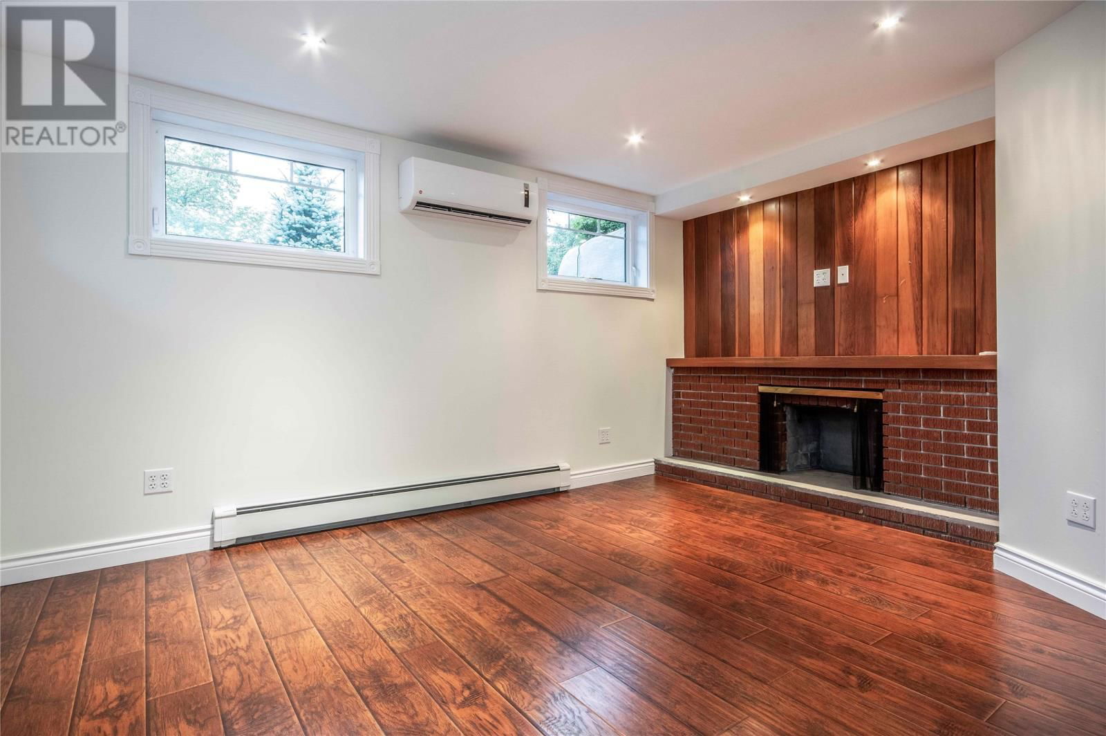 6 WEXFORD STREET Image 22