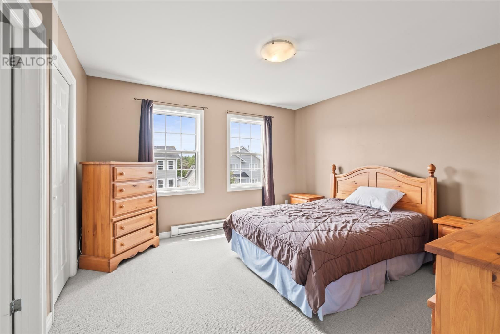 22 CARLINGFORD STREET Image 11