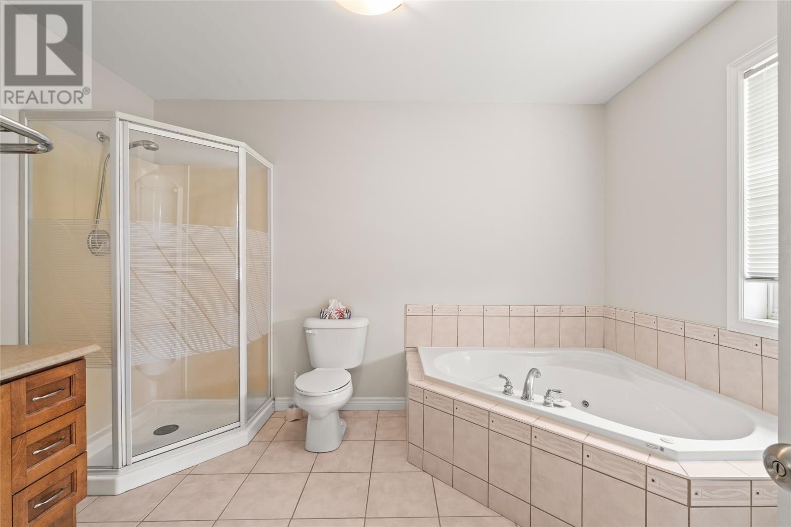 22 CARLINGFORD STREET Image 18