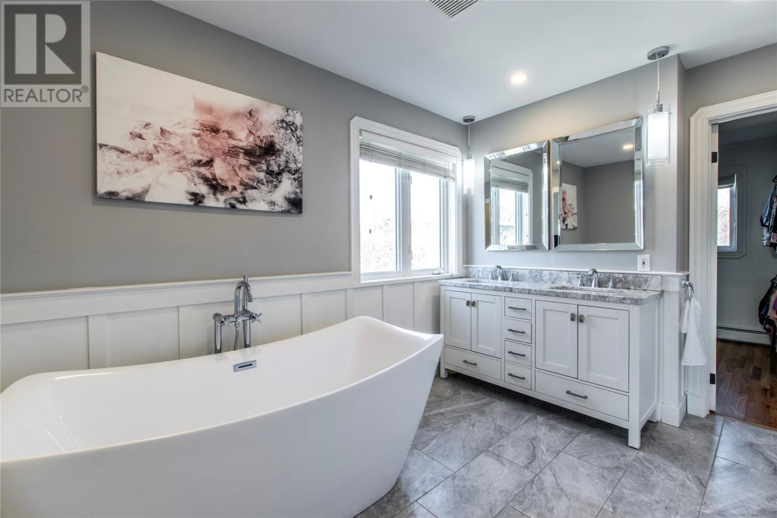 9 CHEYNE DRIVE Image 32