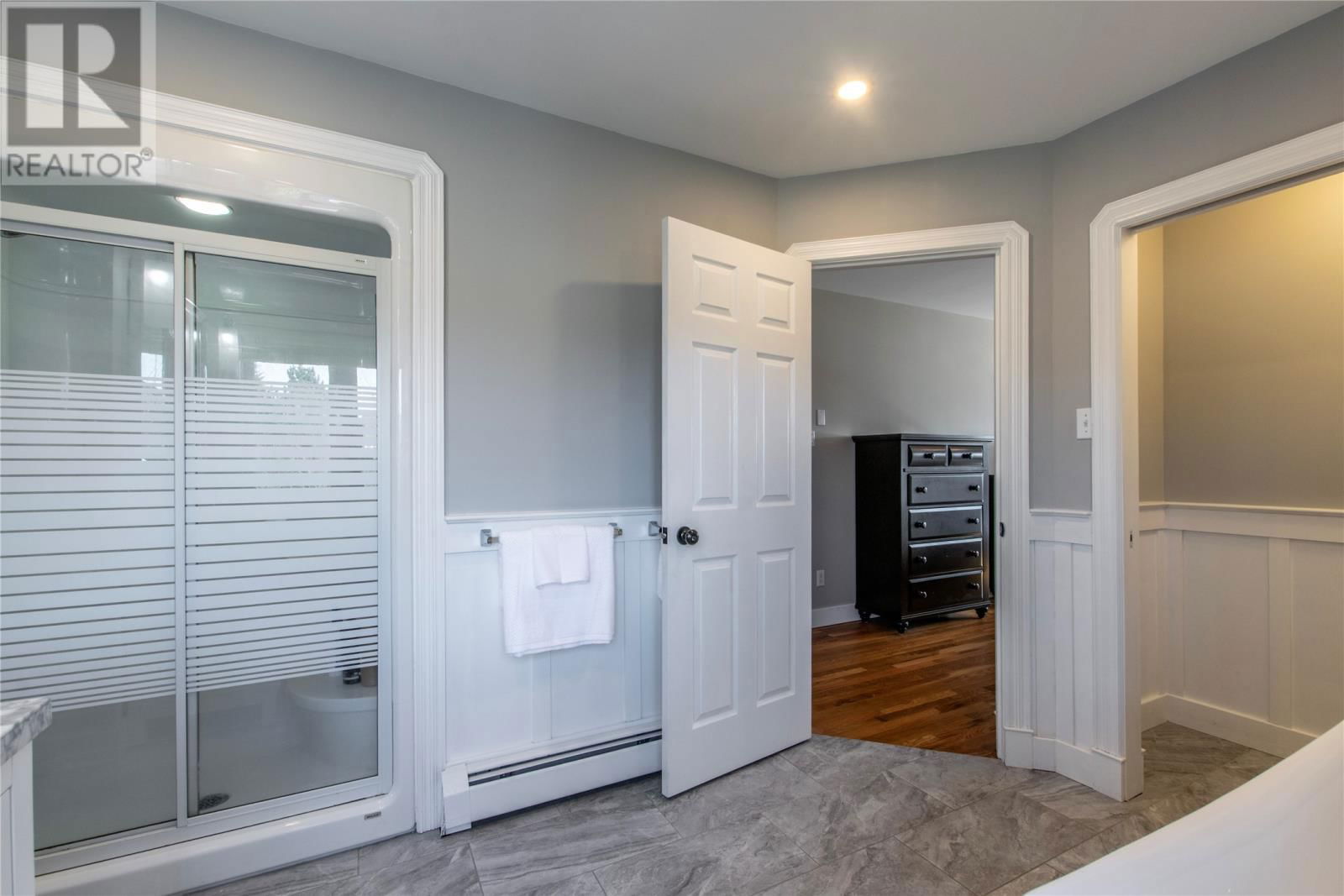 9 CHEYNE DRIVE Image 35