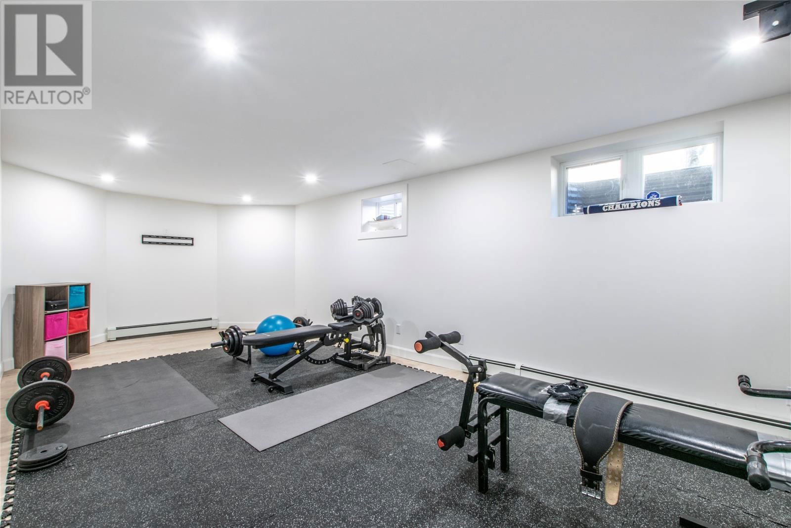 9 CHEYNE DRIVE Image 44