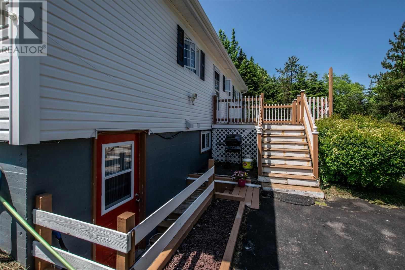 546 CONCEPTION BAY HIGHWAY Image 26