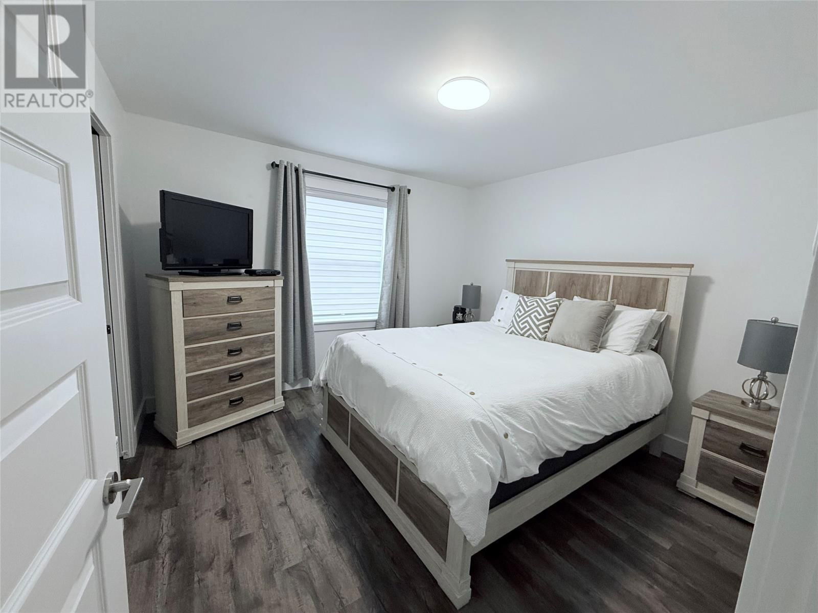 42 MURDOCH DRIVE Image 15
