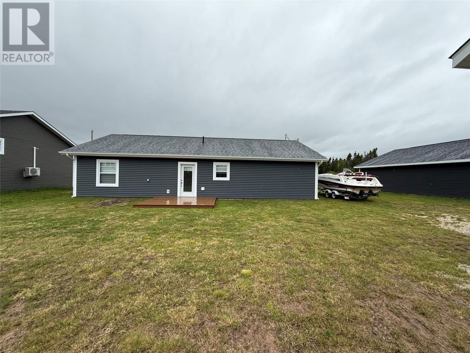 42 MURDOCH DRIVE Image 20