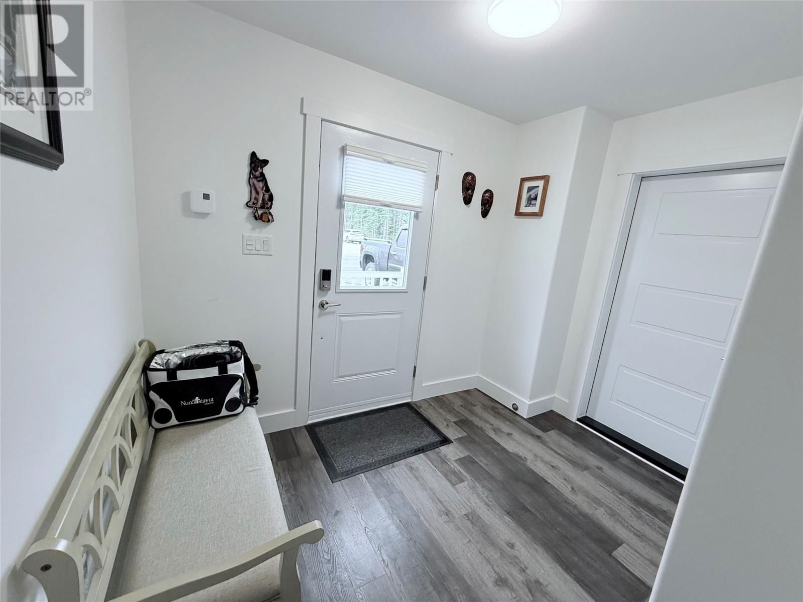 42 MURDOCH DRIVE Image 3