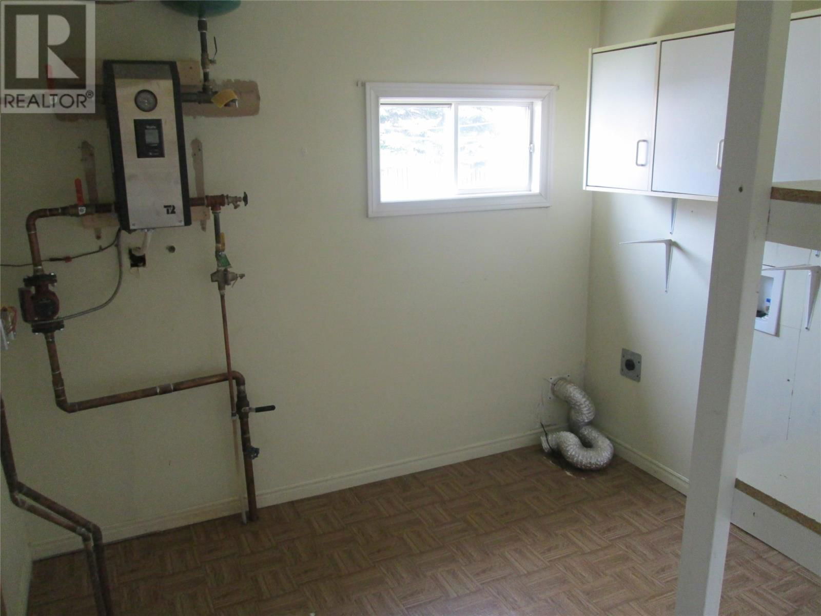 180 MAIN STREET Image 21