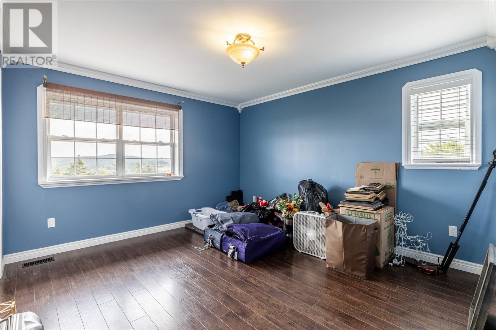 2 HAYES AVENUE Image 24