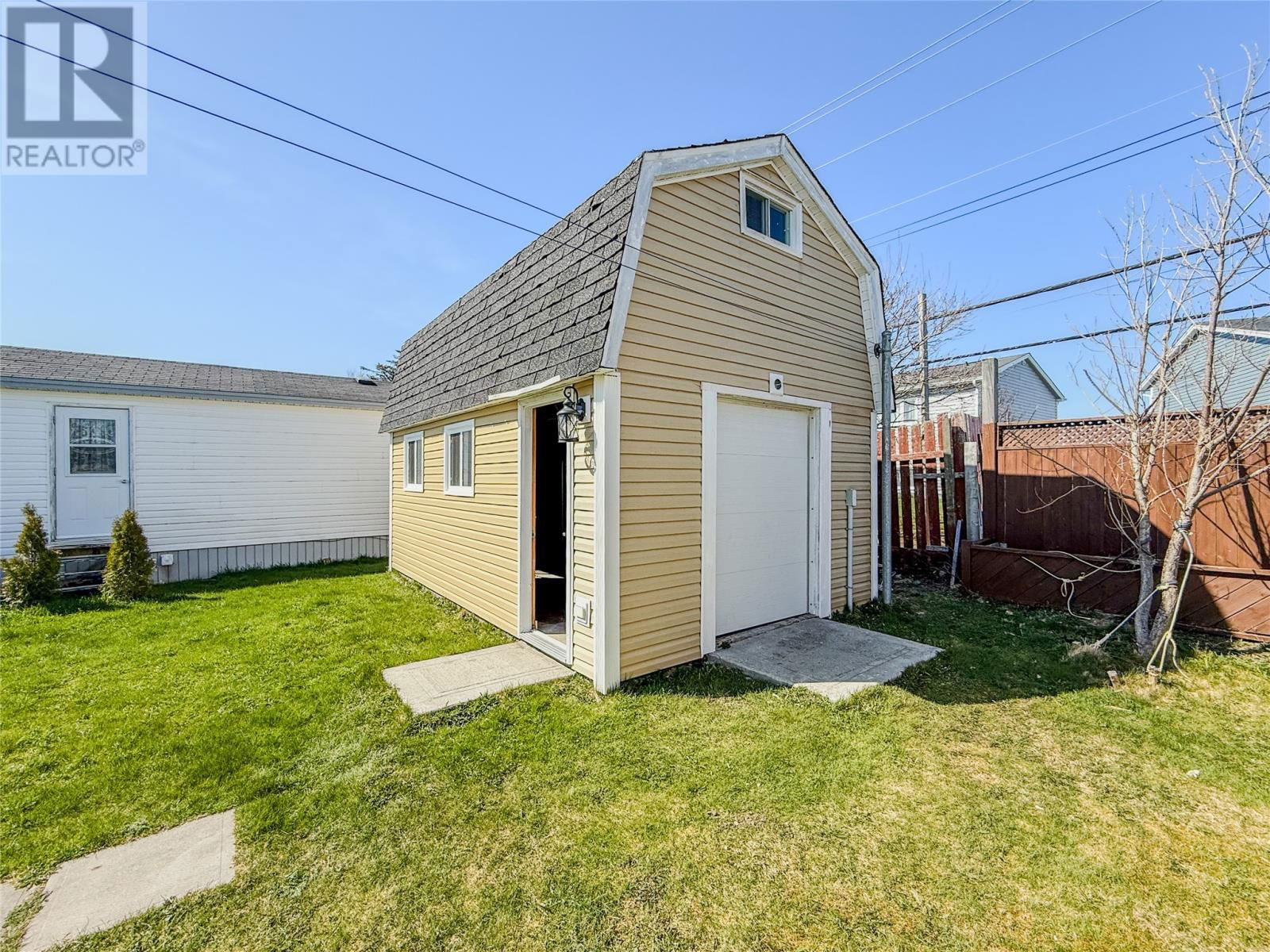 8 JUNIPER DRIVE Image 13