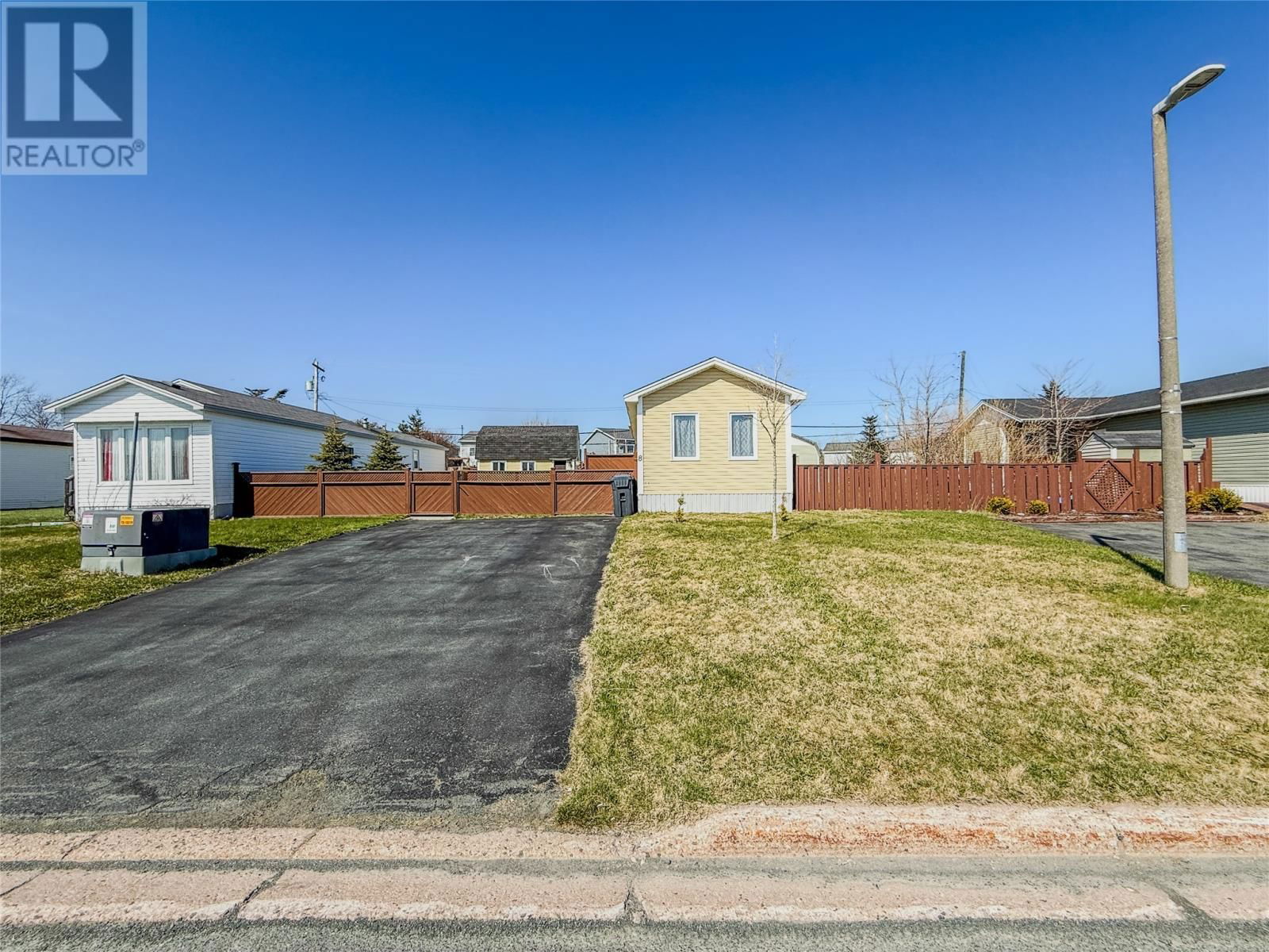 8 JUNIPER DRIVE Image 3