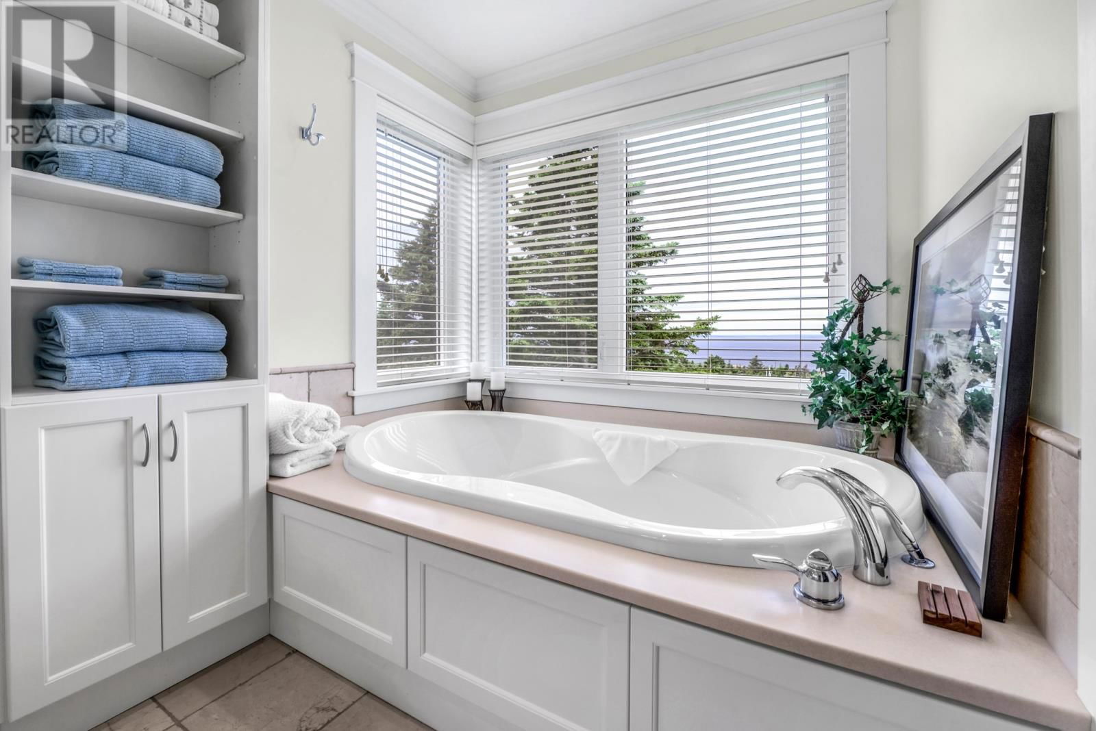 11 COUNTRY GARDEN ROAD Image 38